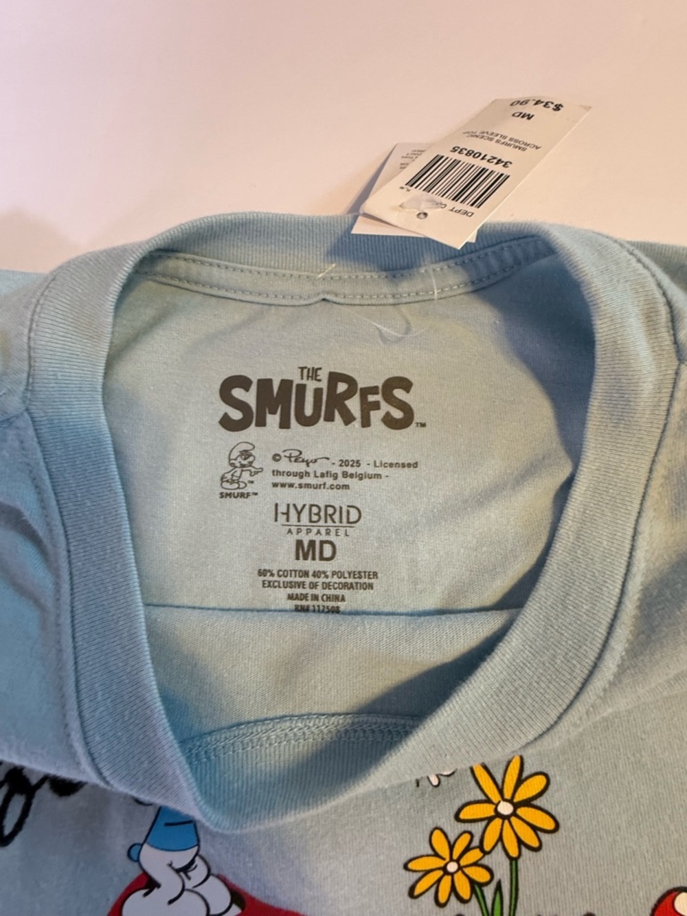 BoxLunch The Smurfs Graphic Tee Women’s Medium Blue Mushroom Scene NWT - Picture 5 of 6